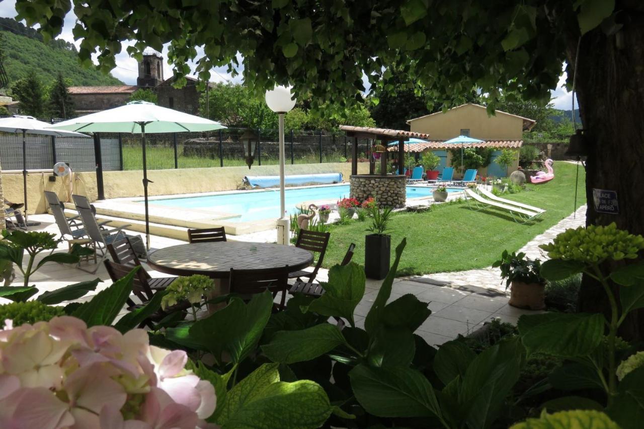 Au Grand Bonheur Besseges Exterior foto